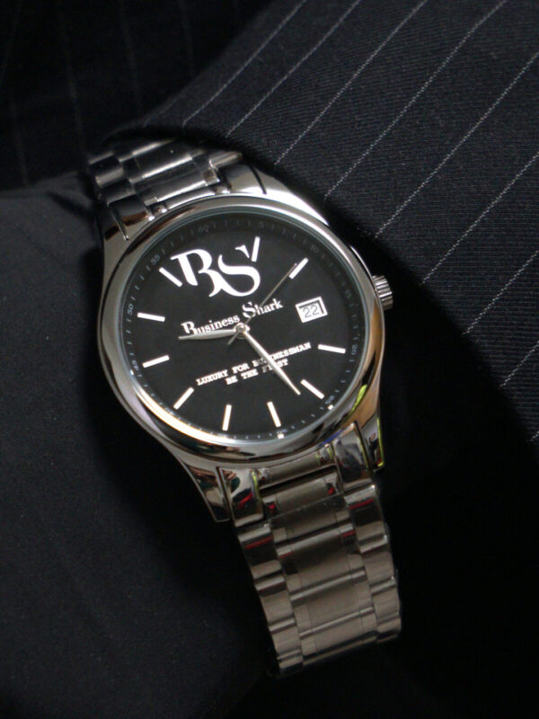 Business Shark Classic Round Steel Watch